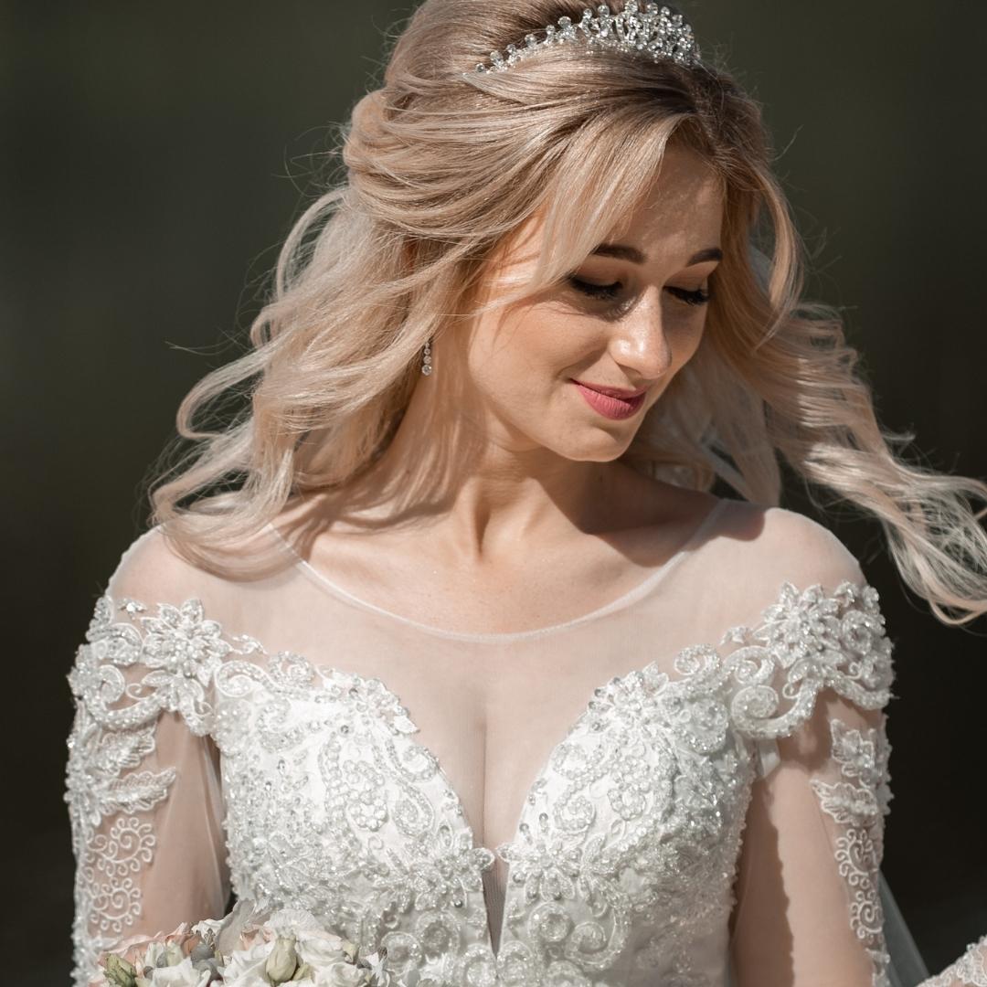Welcher Brautkleid-Schnitt passt zu deiner Oberweite?
