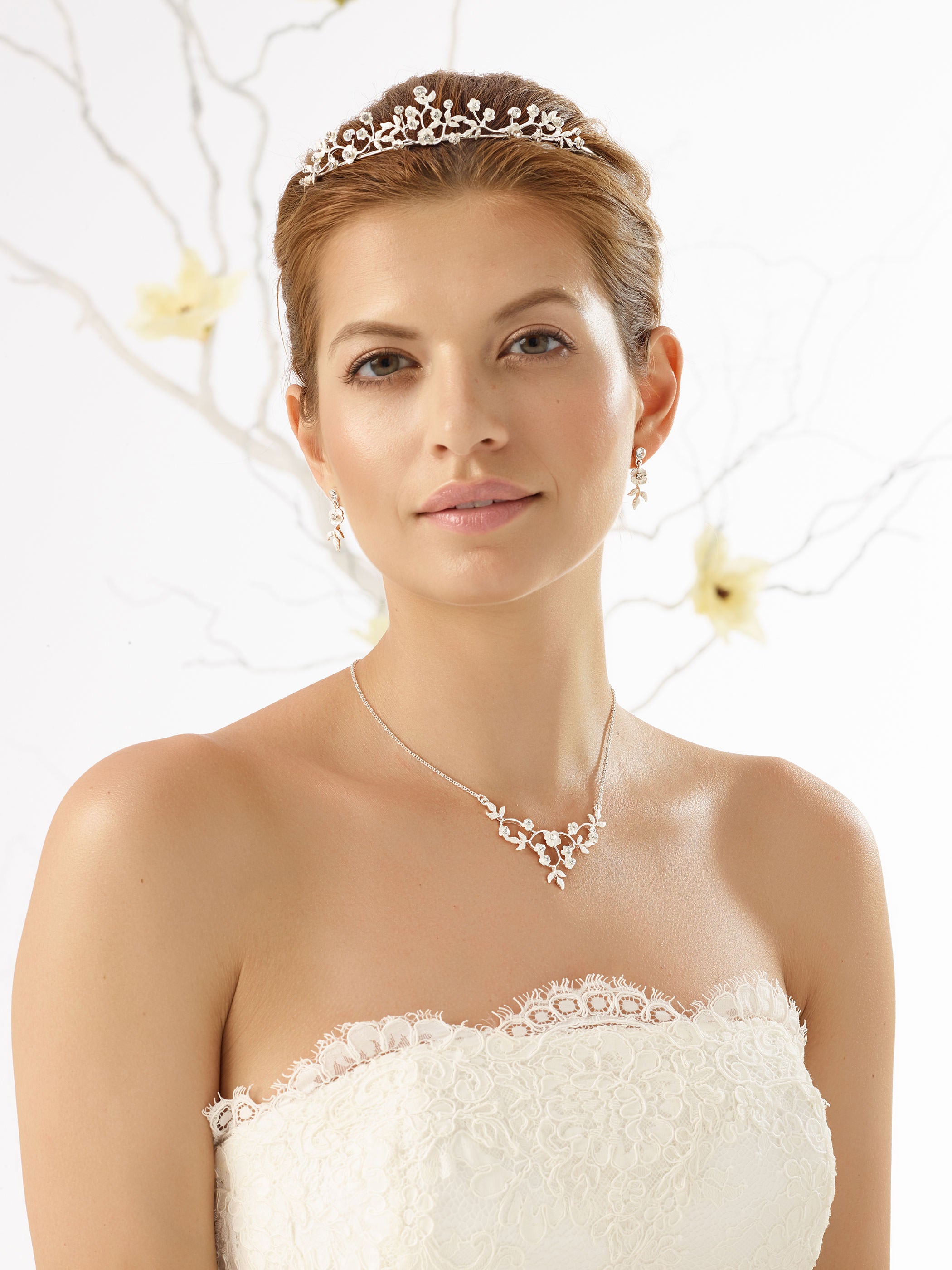 Bianco Evento Diadem D44 White Emotions