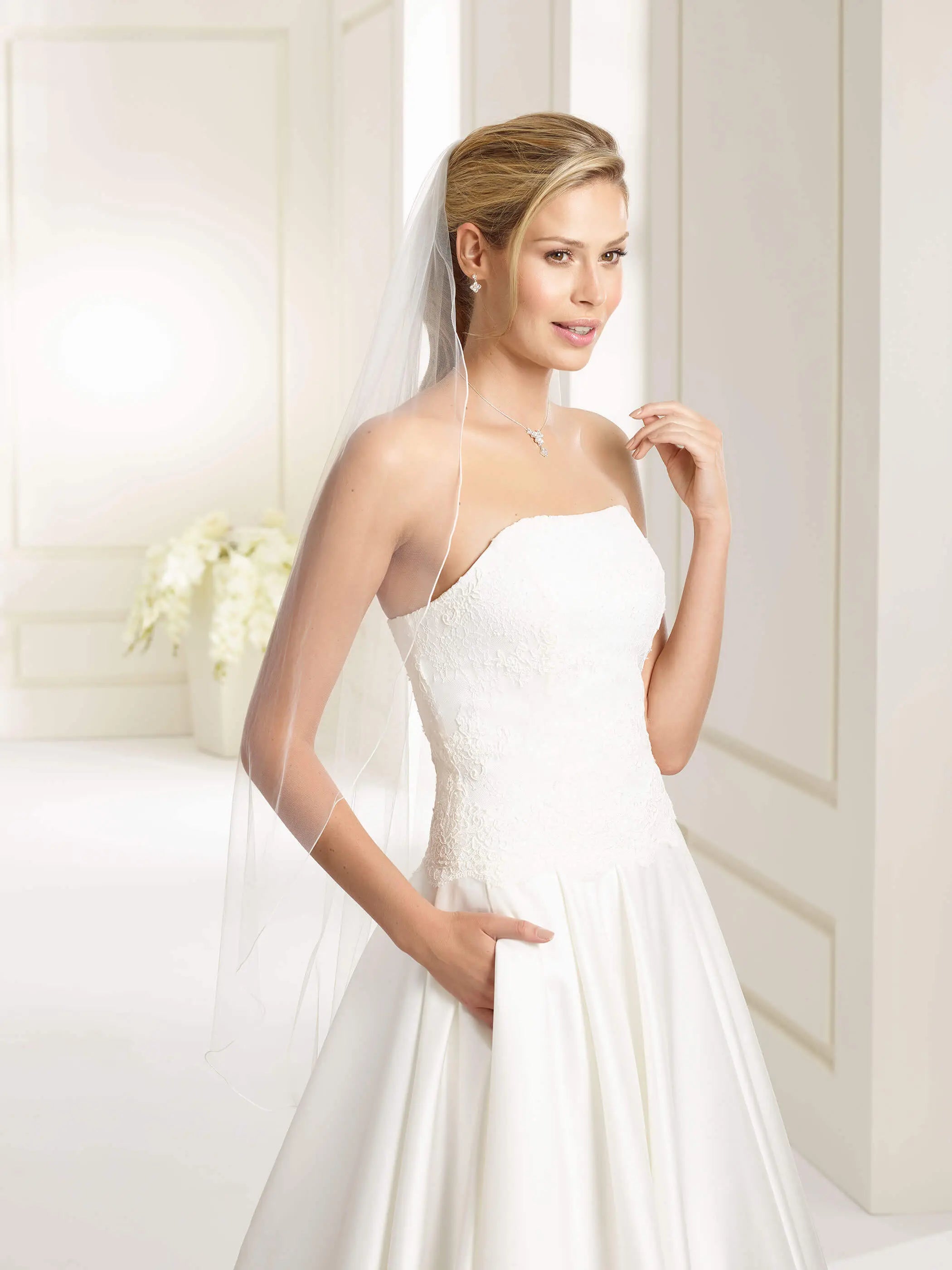 Bianco Evento Schleier S191 Kurbelkante - 110 cm White Emotions