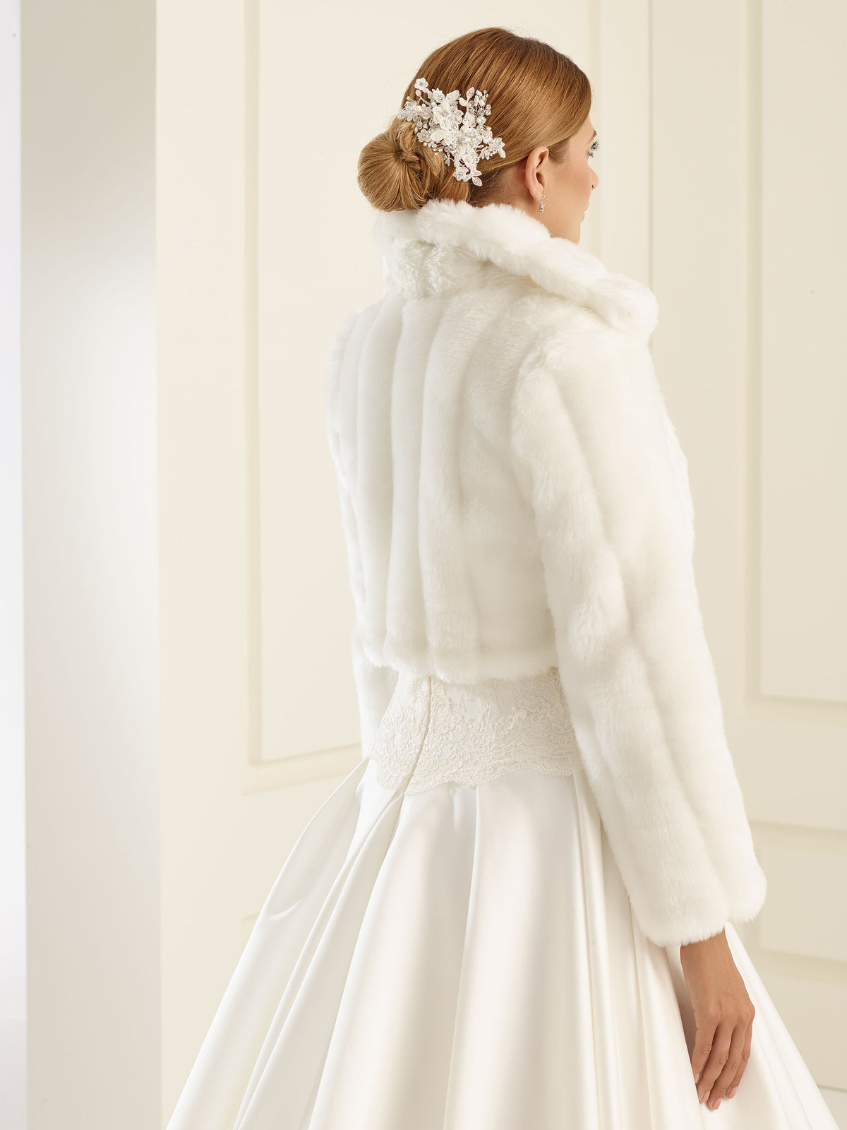 Braut-Jacke E20 Detailansicht